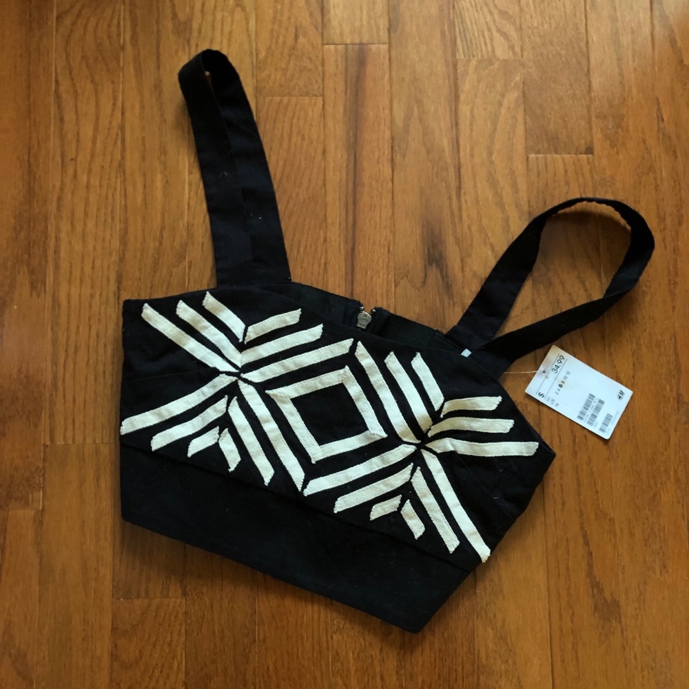 H&M Geometric Crop